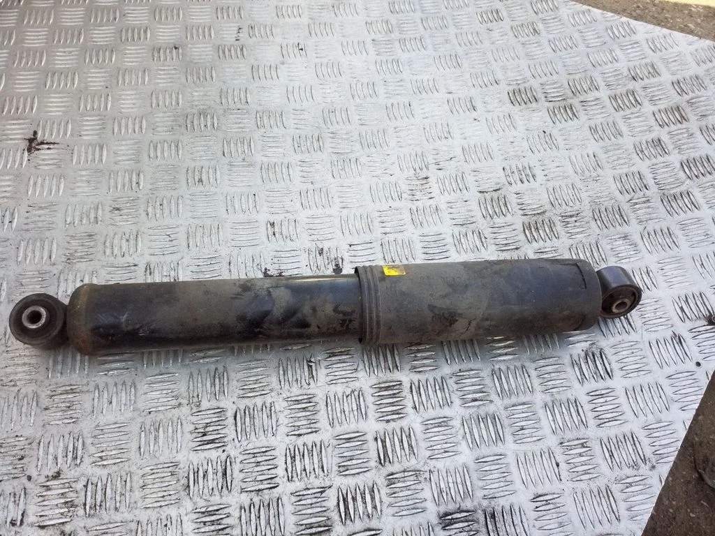 Rear shock absorber/damper – rear left