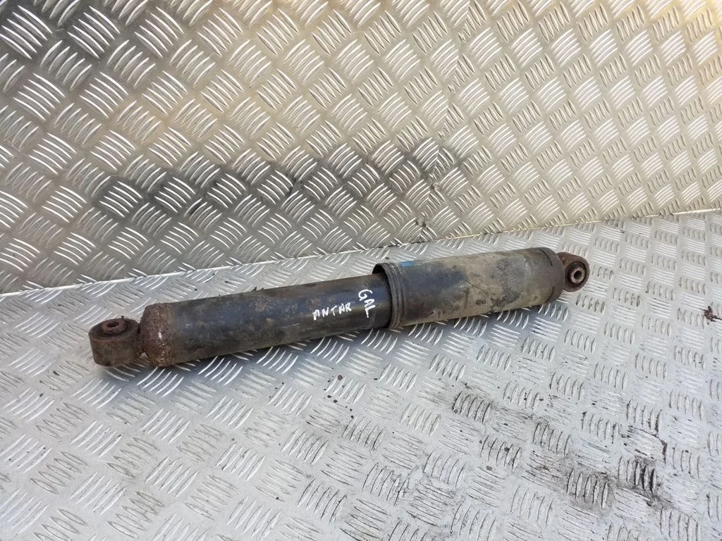 Rear shock absorber/damper