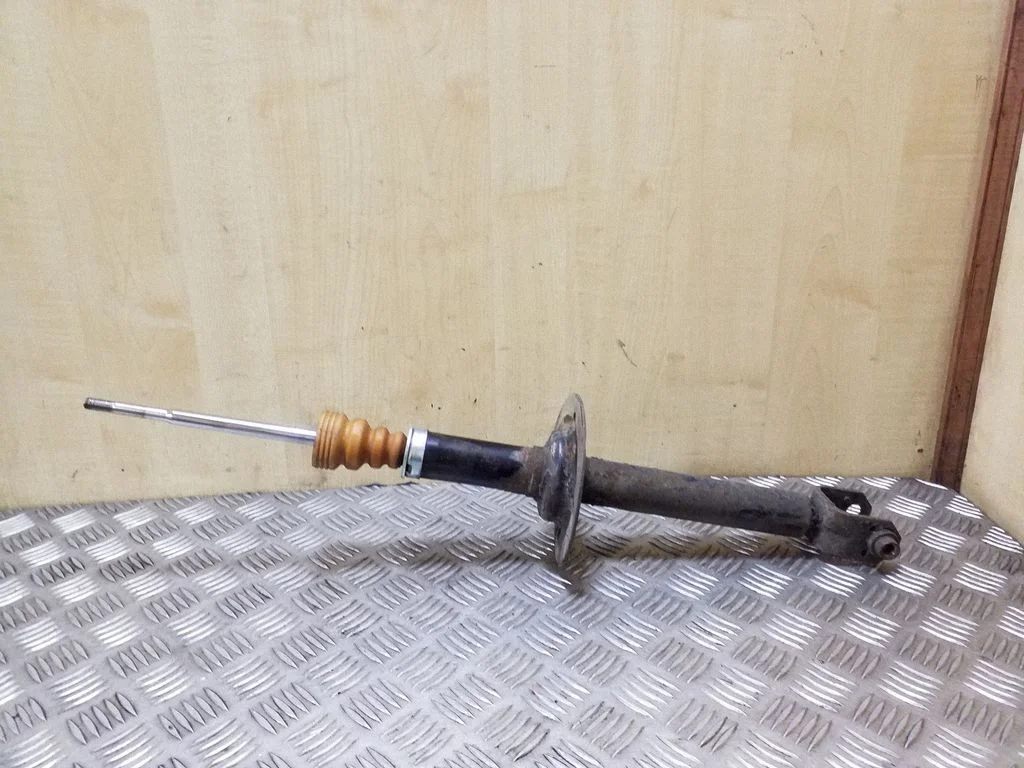 Tagumine amortisaator