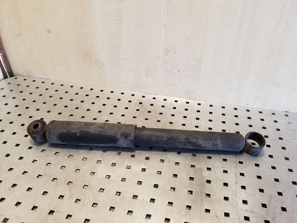 Rear shock absorber/damper