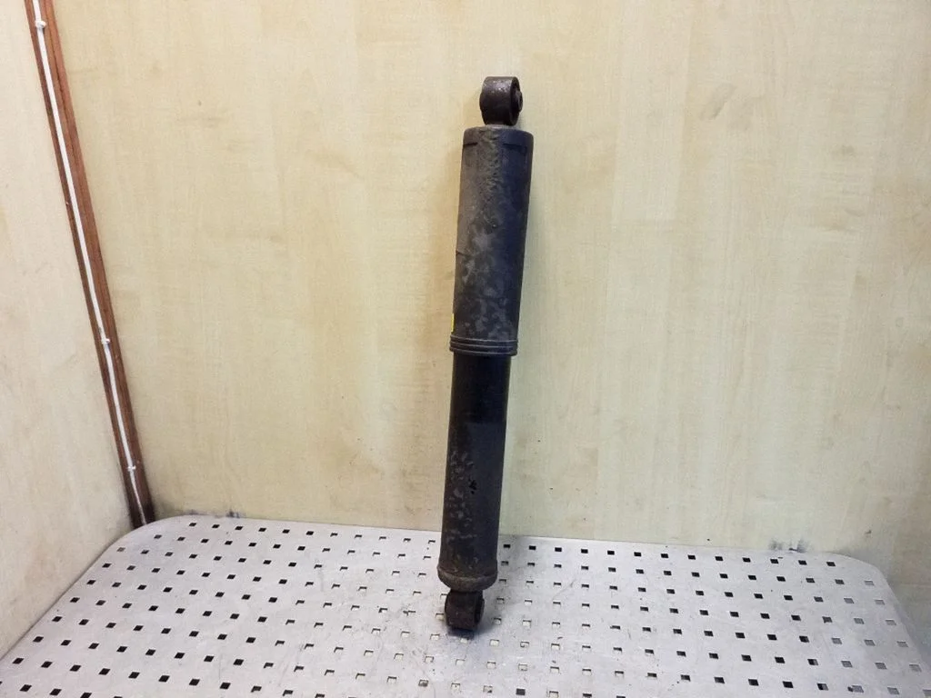 Rear shock absorber/damper