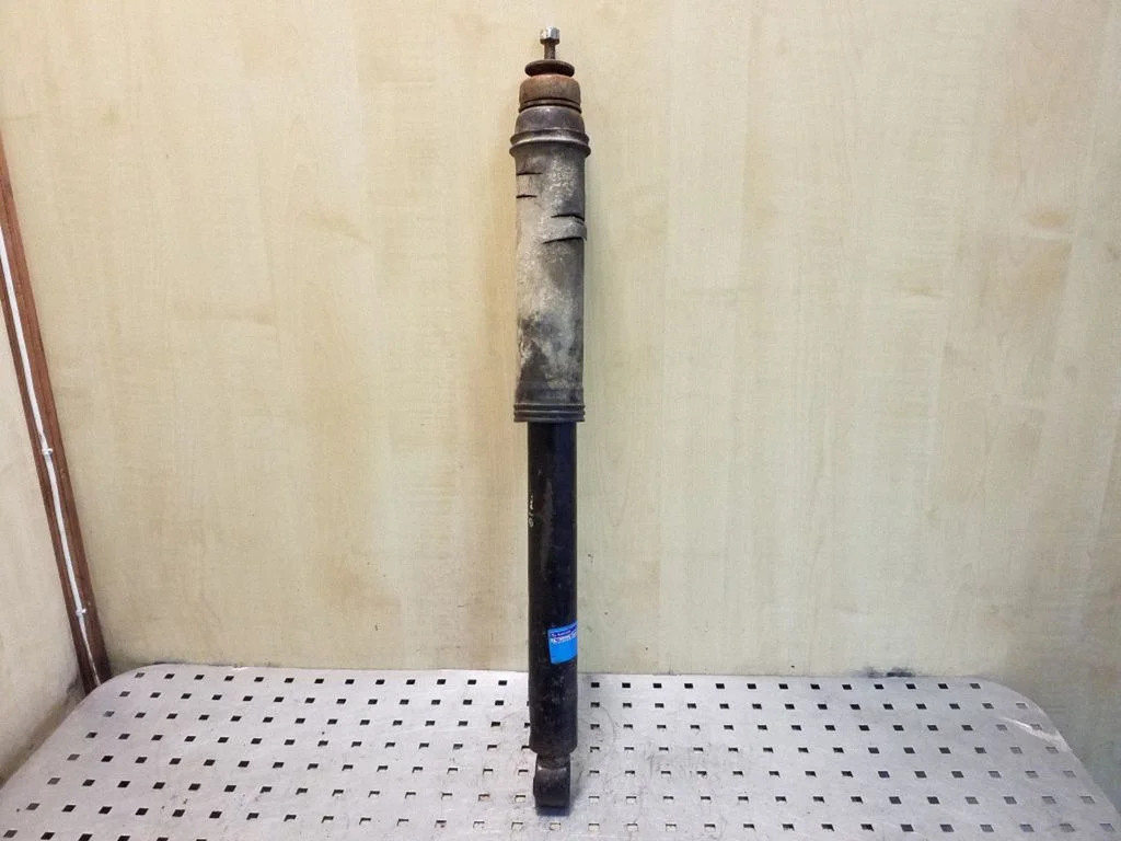Rear shock absorber/damper 131500313371