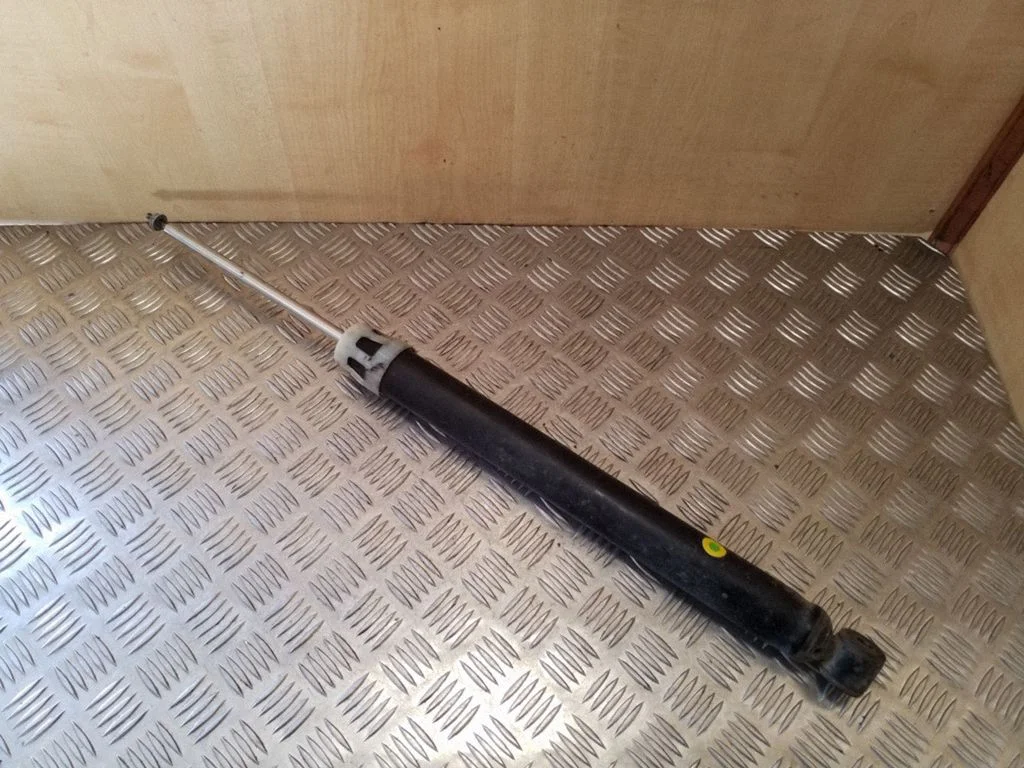 Amortyzator tylny E3125702 – Ford Focus (2010-2017)