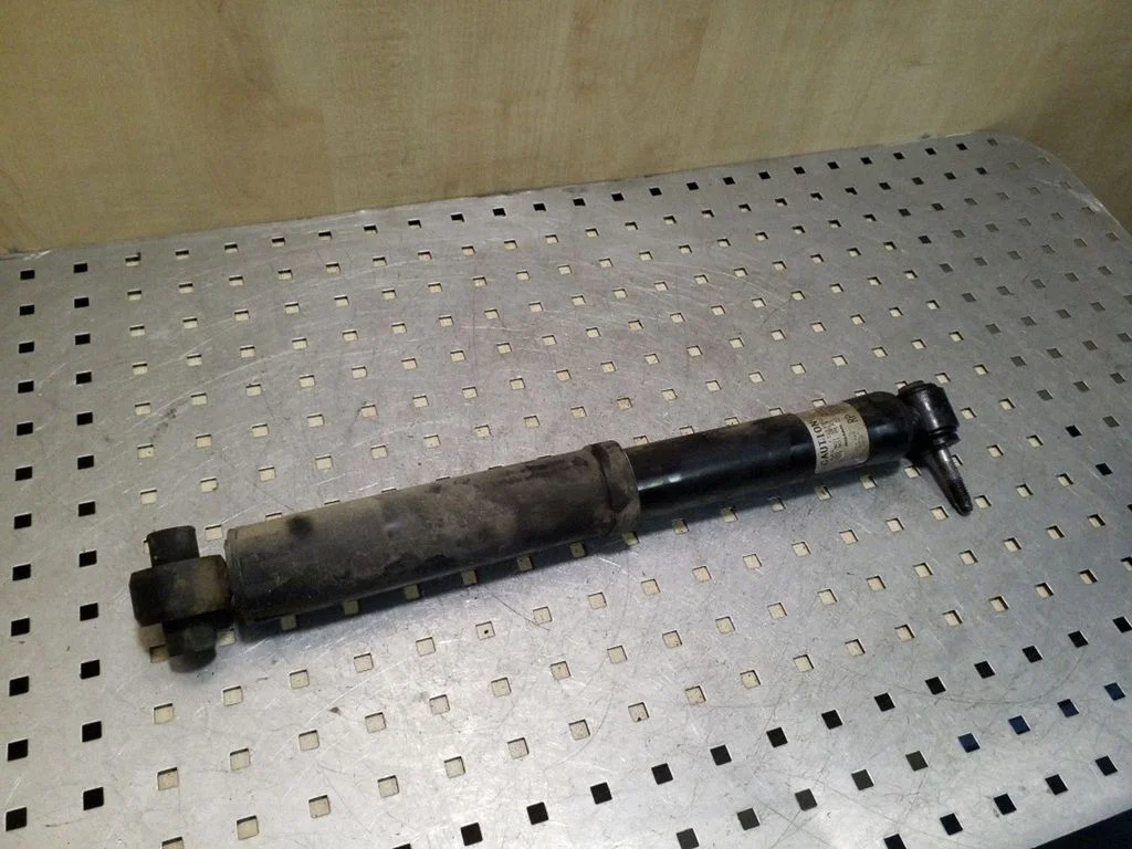 Rear shock absorber/damper 562104FA2A
