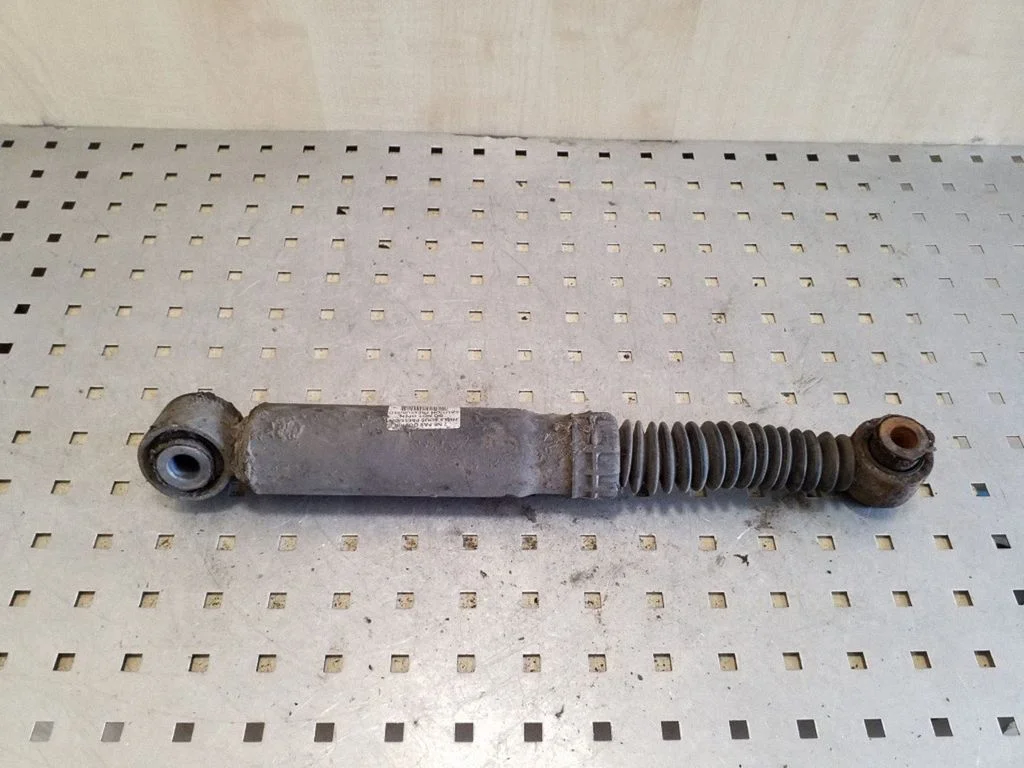 Rear shock absorber/damper