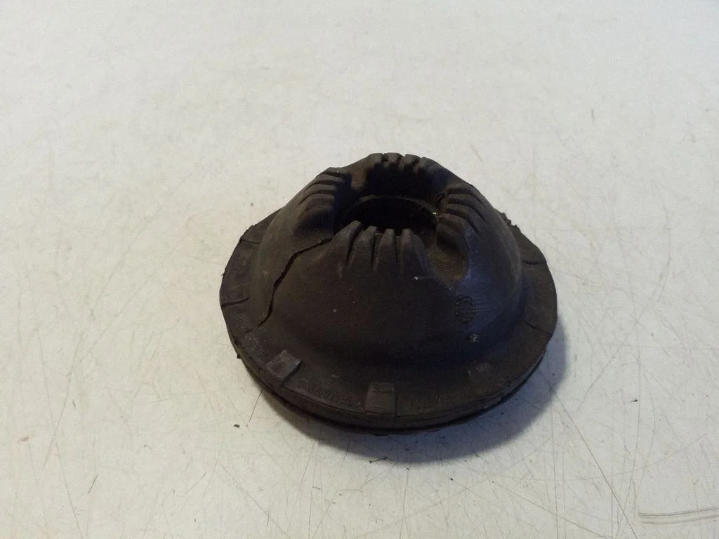 Eesmise keerdvedru kummitugi – Audi A6 Allroad C6 (2006-2011)