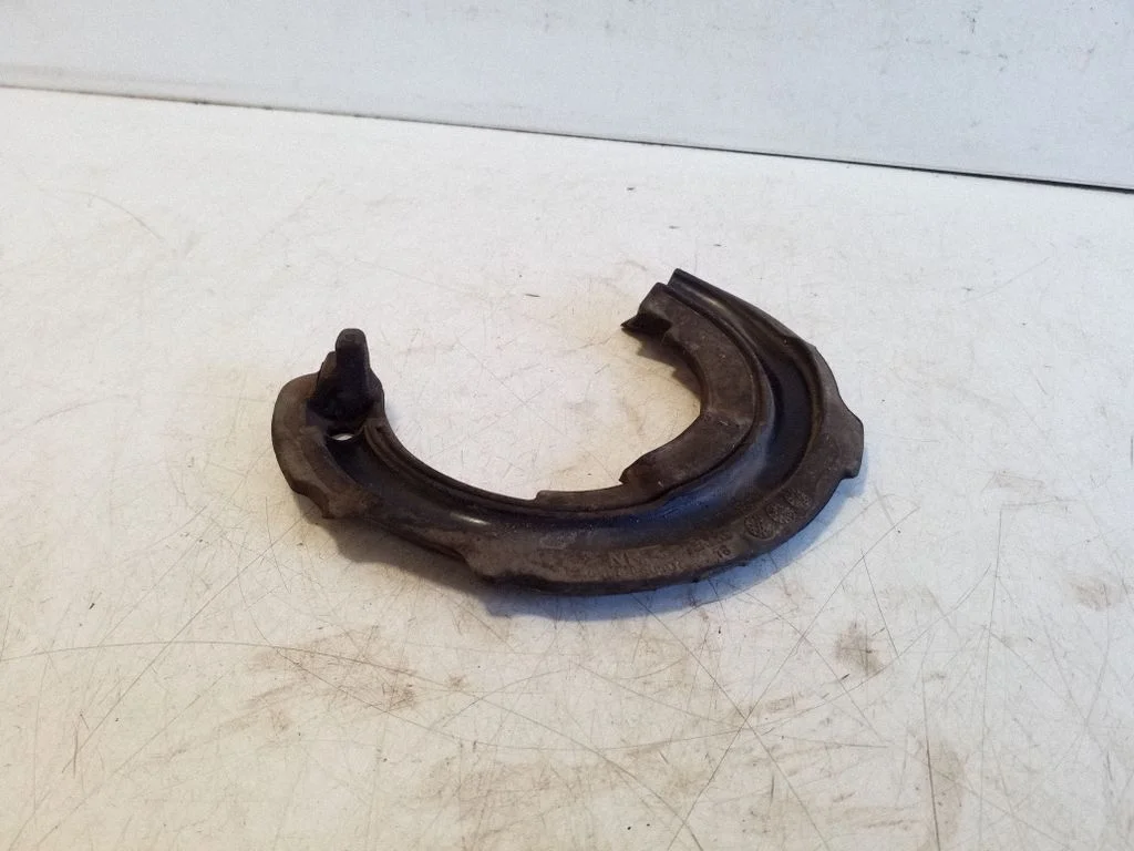 Front coil spring rubber mount 48158F4010