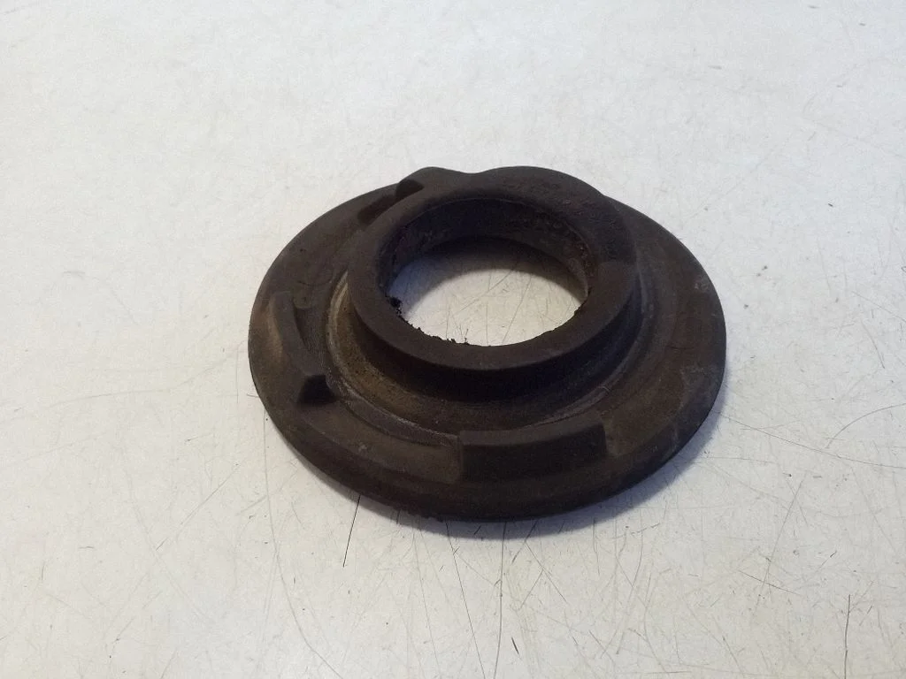 Front coil spring rubber mount 4F0412109