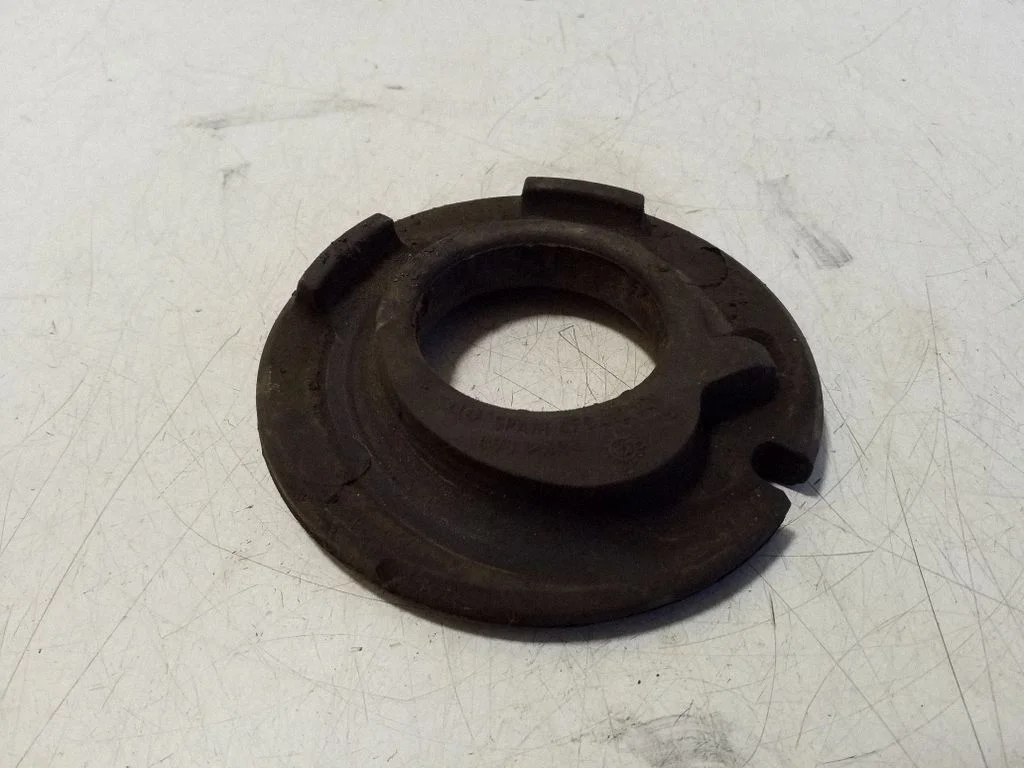 Front coil spring rubber mount 4F0412109