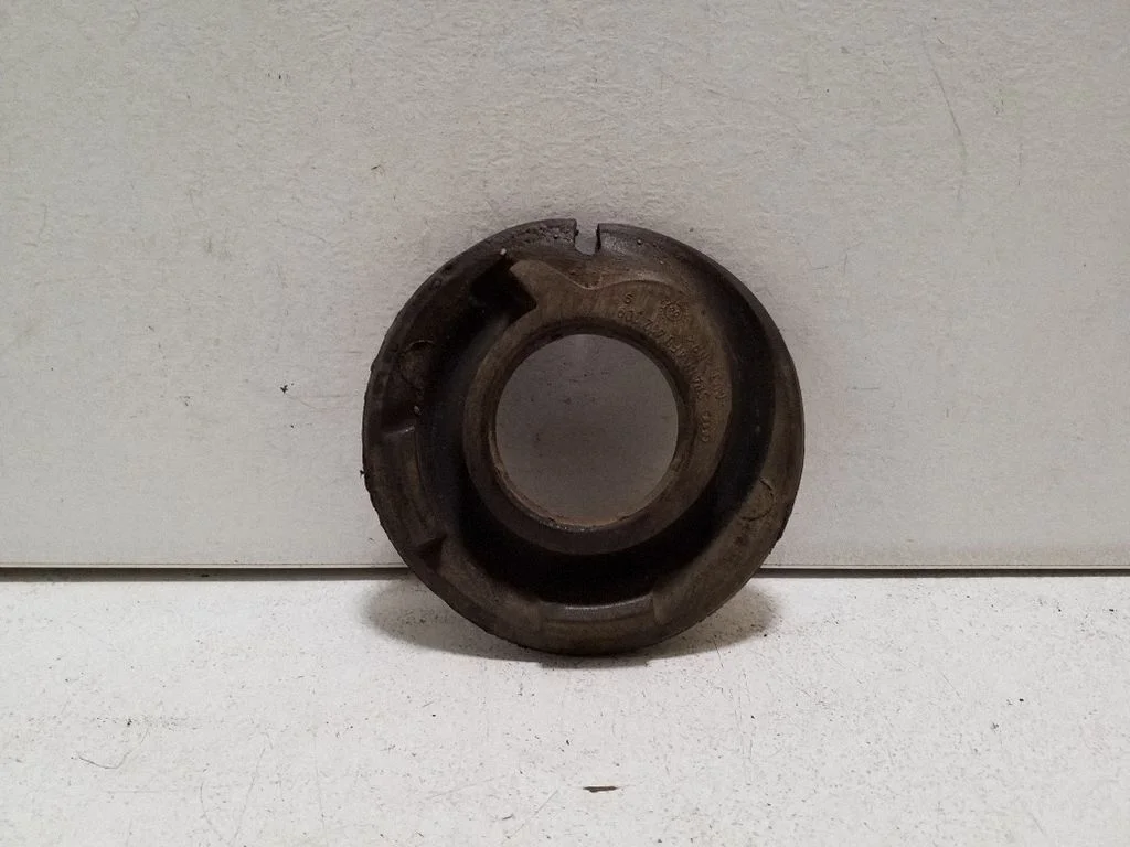 Front coil spring rubber mount 4F0412109