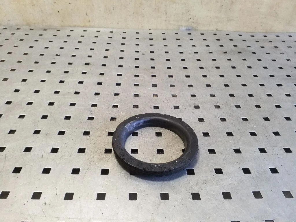 Front coil spring rubber mount 6G915A327NAD
