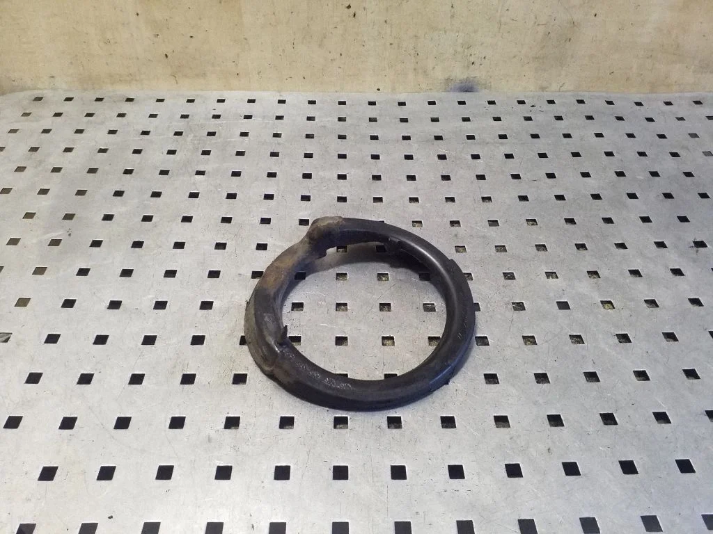 Front coil spring rubber mount AV615349AB