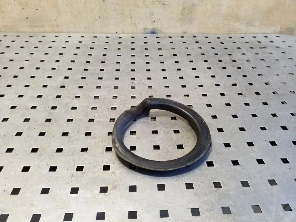 Front coil spring rubber mount 31336767500