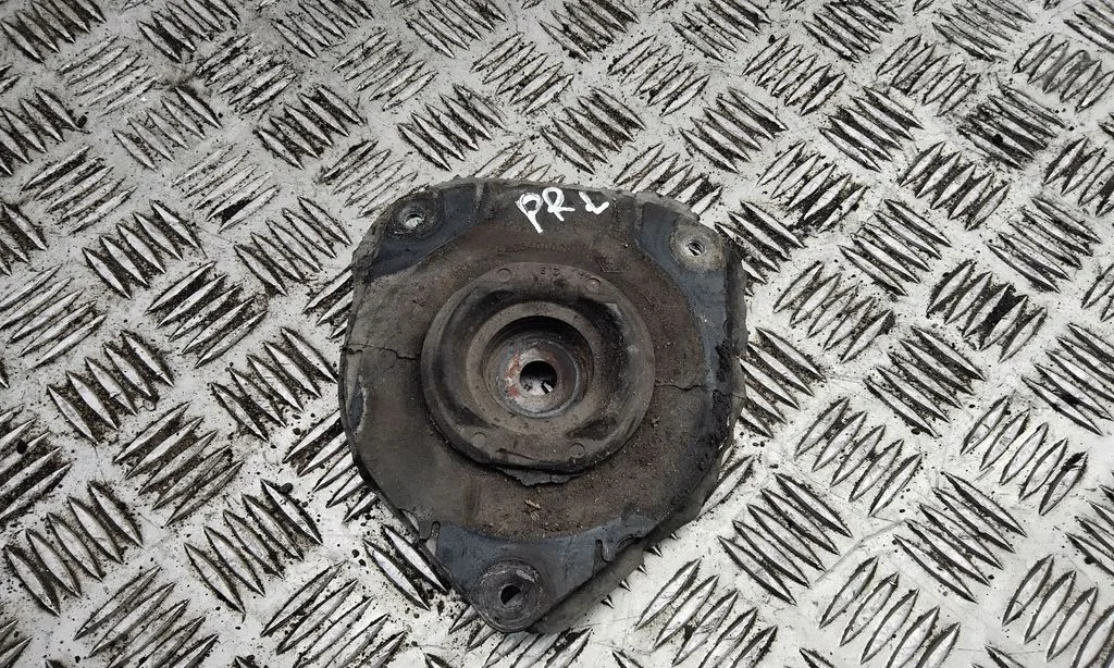Priekinė spyruoklės guminė atrama
