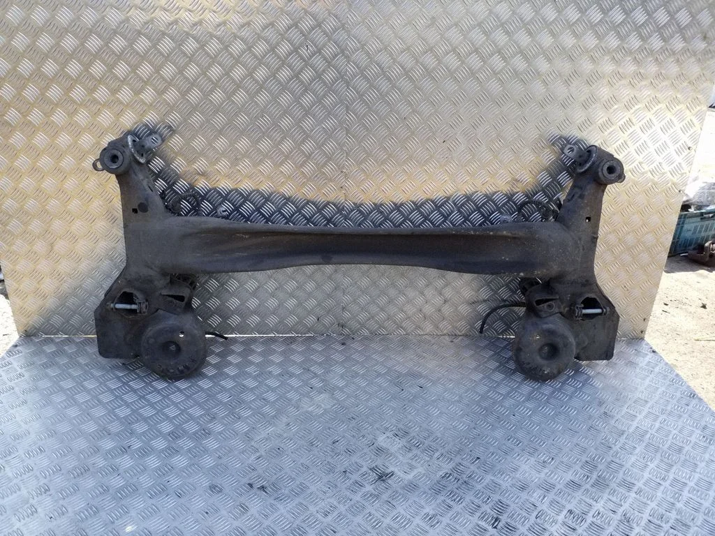 Rear axle beam – Citroen C4 Grand Picasso (2013-2018)