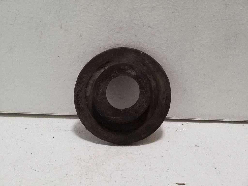 Rear coil spring rubber mount 1K0512149