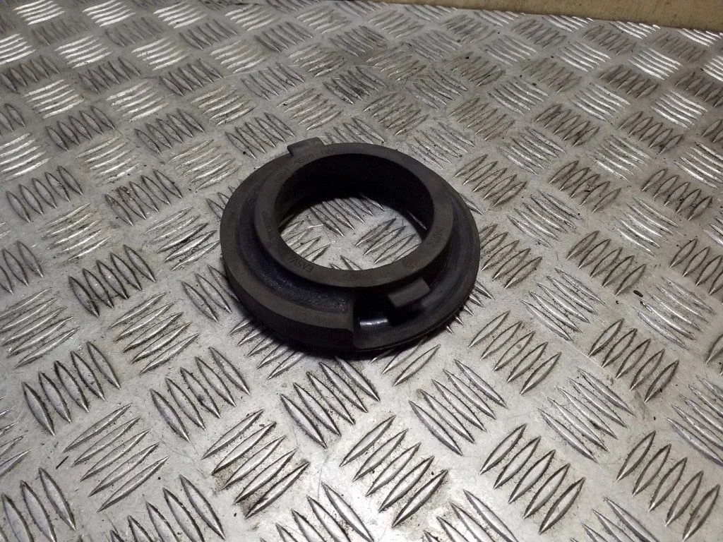 Rear coil spring rubber mount 6G915599BAA