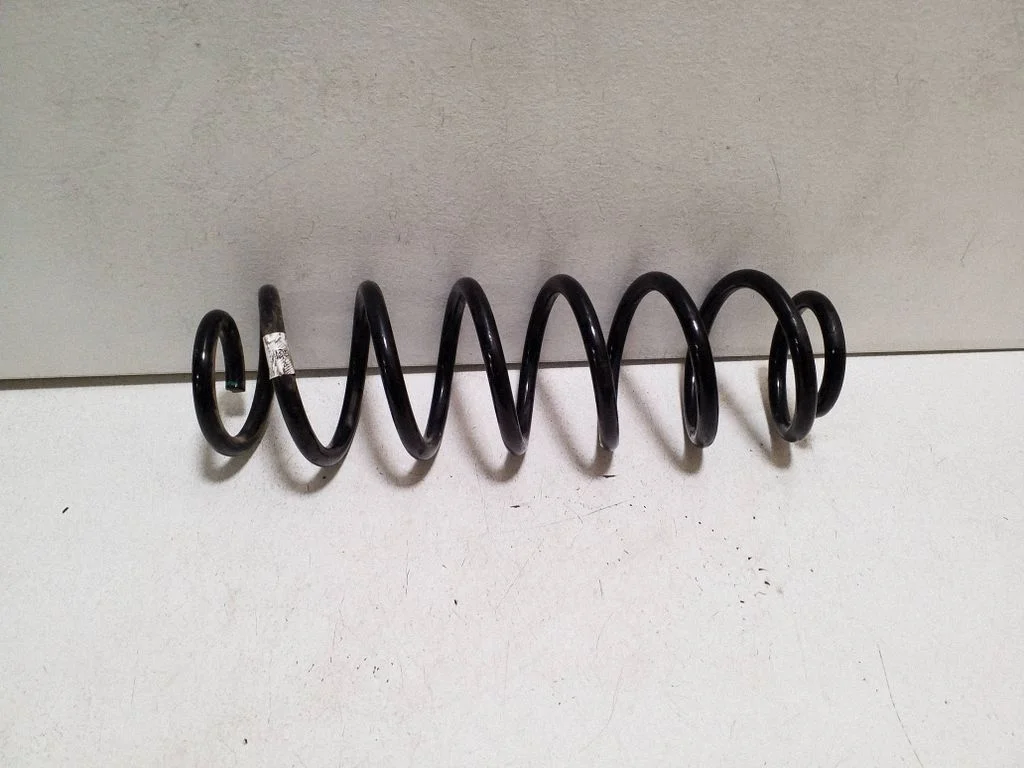 Rear coil spring 5Q0511121BD