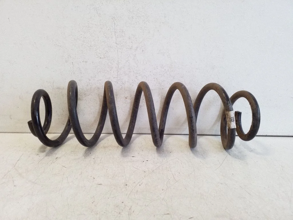 Rear coil spring 5Q0511121