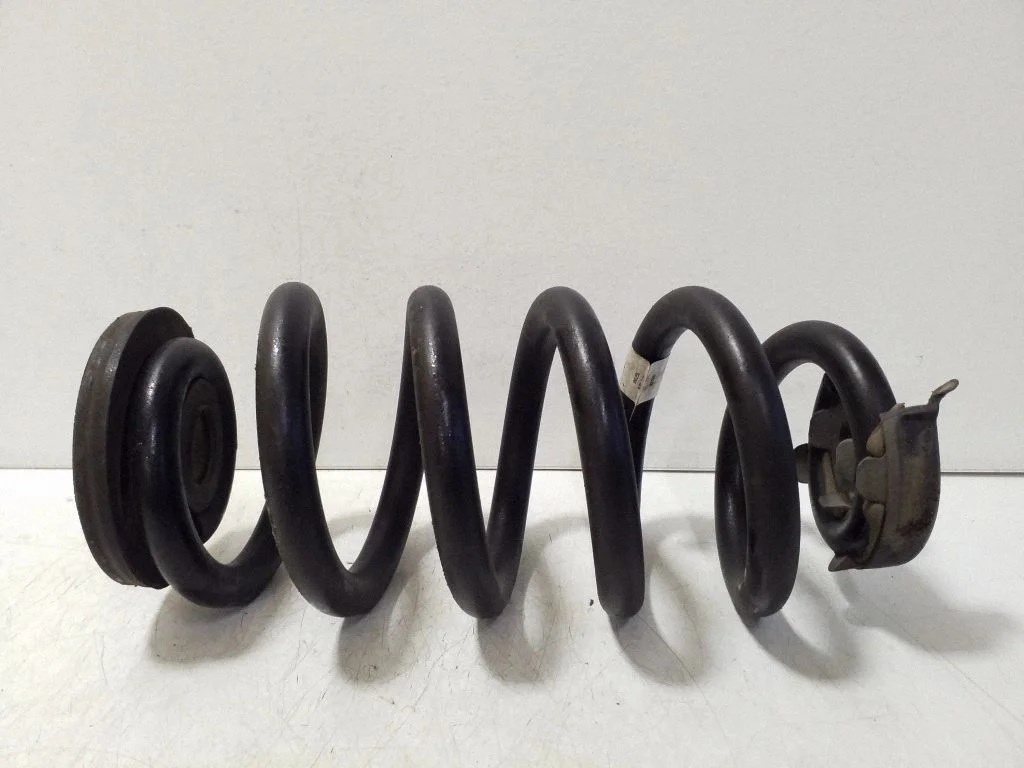 Rear coil spring 1EA511103H