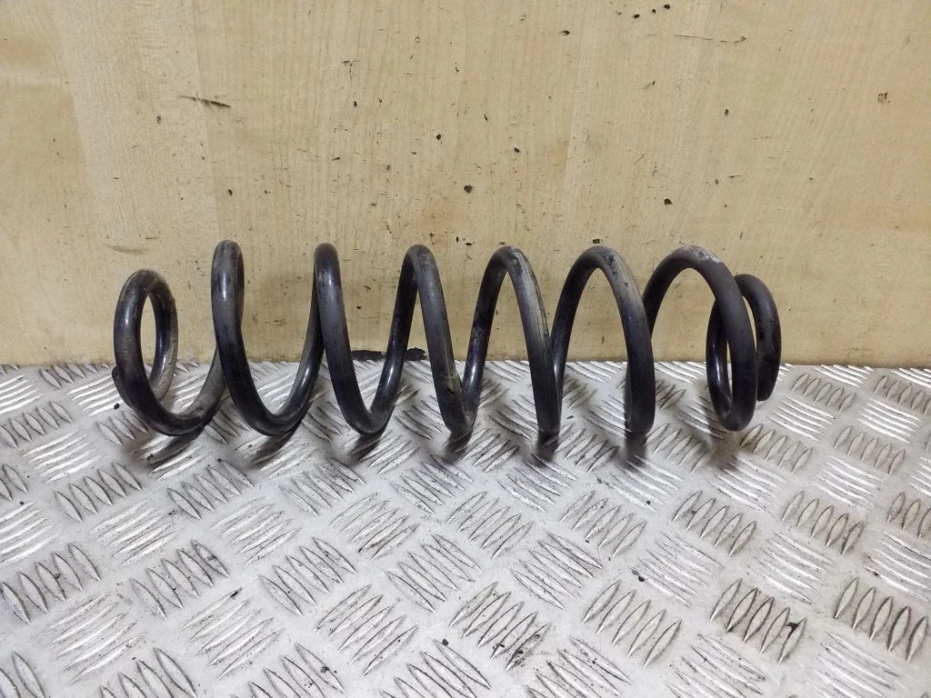 Rear coil spring 3Q0511115M
