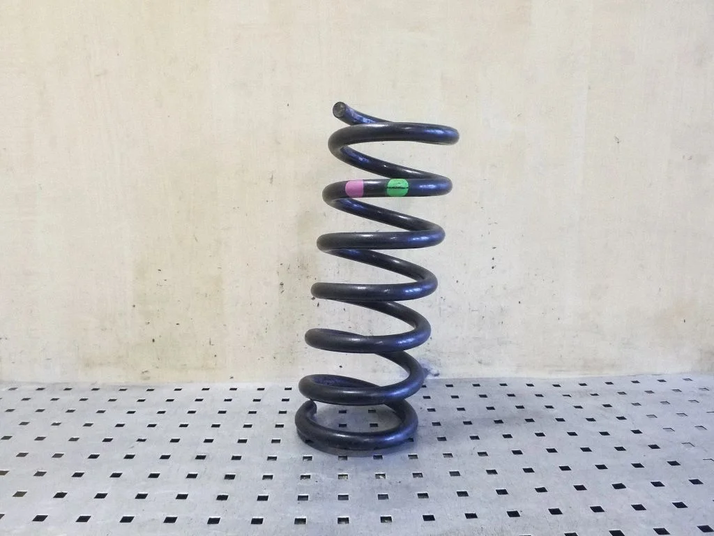 Rear coil spring – right