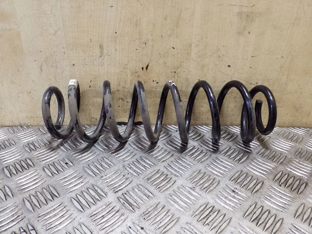 Rear coil spring 3Q0511115AH