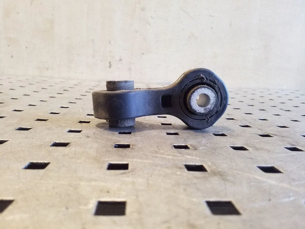 Rear anti-roll bar/stabilizer link 8K0505465G