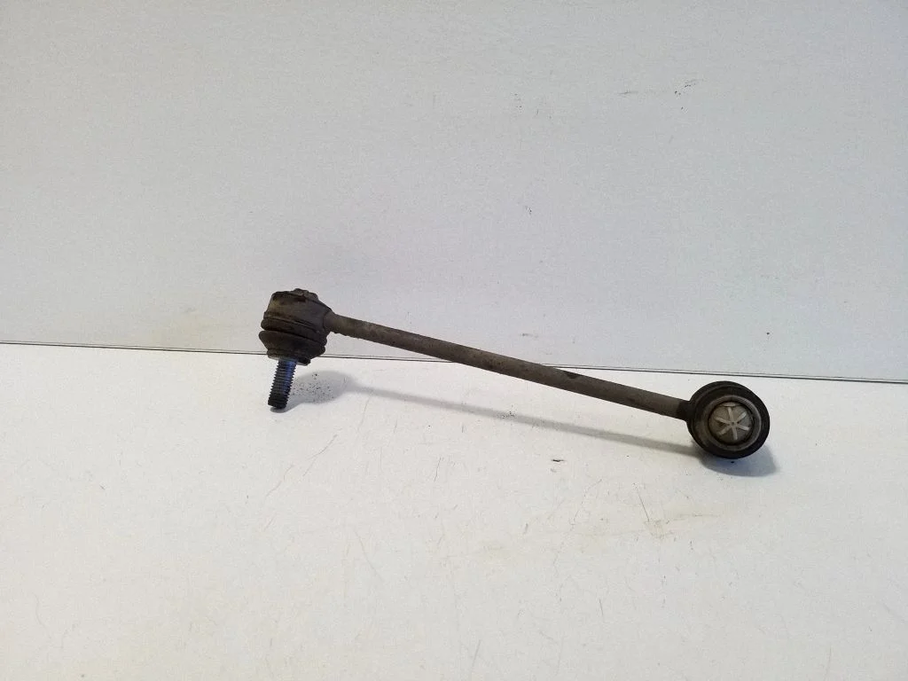 Rear anti-roll bar/stabilizer link – left