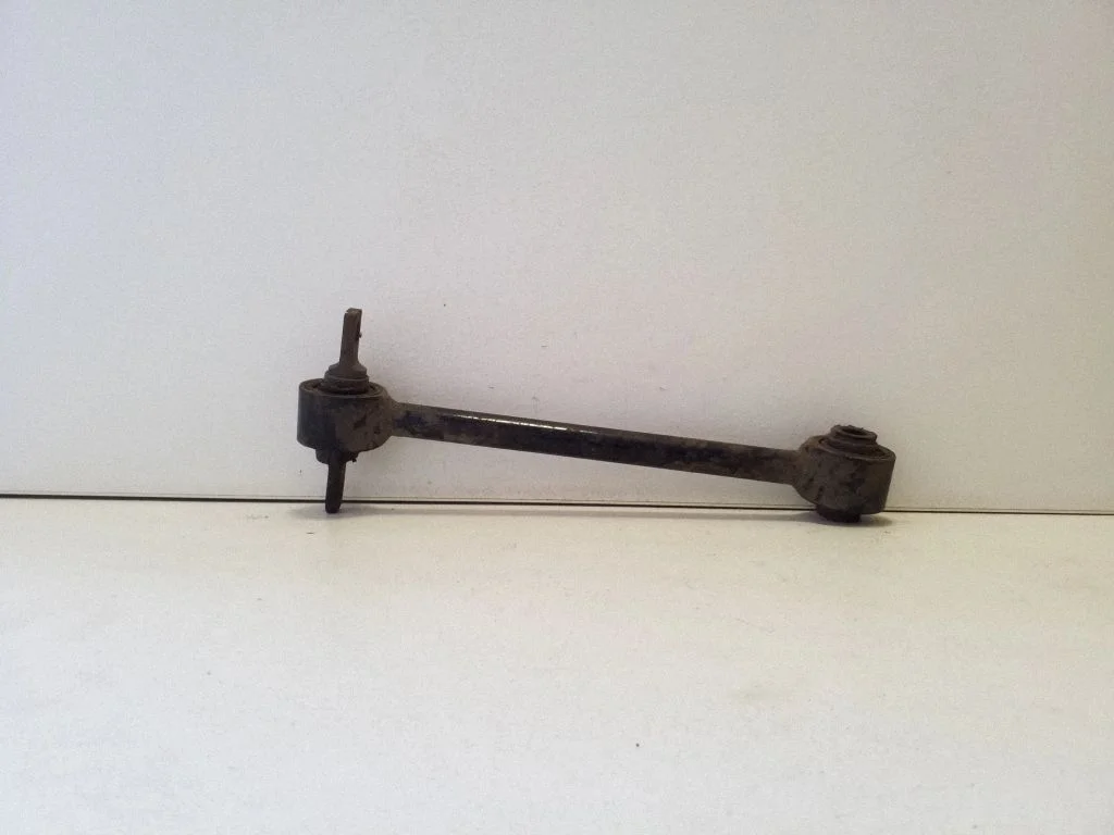 Tagumine stabilisaatori varras – Volvo S40, V40 (1995-2004)