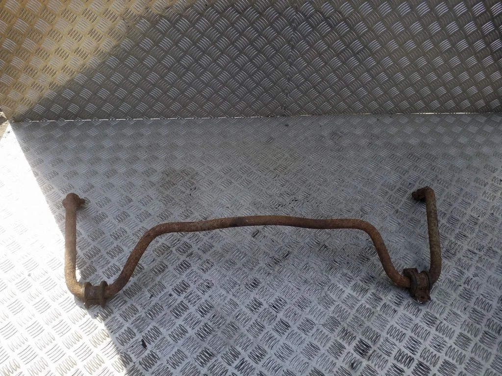 Stabilizator tylny – Mitsubishi Pajero Sport I (1996-2008)
