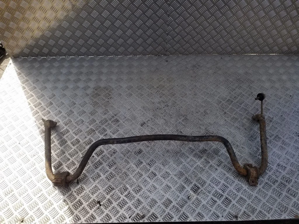 Stabilizator tylny – Mitsubishi Pajero Sport I (1996-2008)