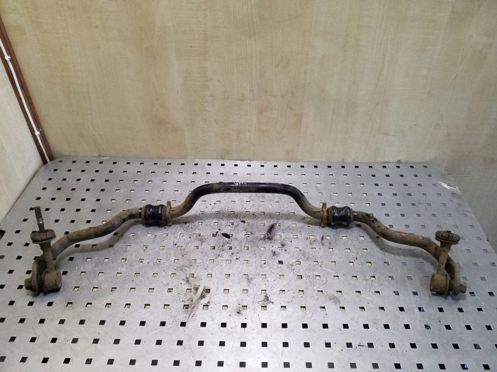 Rear anti-roll bar/sway bar – Toyota RAV 4 (XA30) (2006-2016)