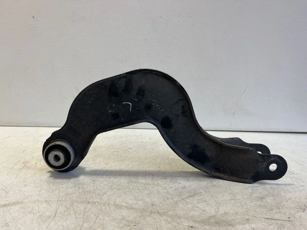 Rear control arm A2473506100