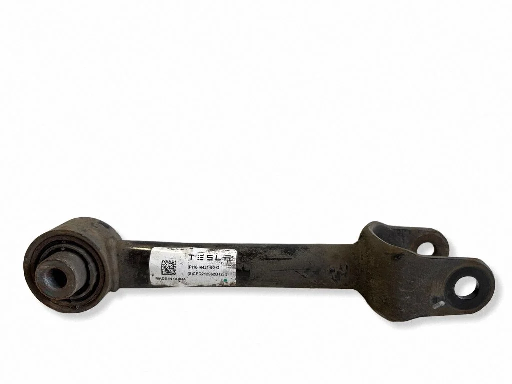 Wahacz tylny 104443100G – Tesla Model Y (2020-)