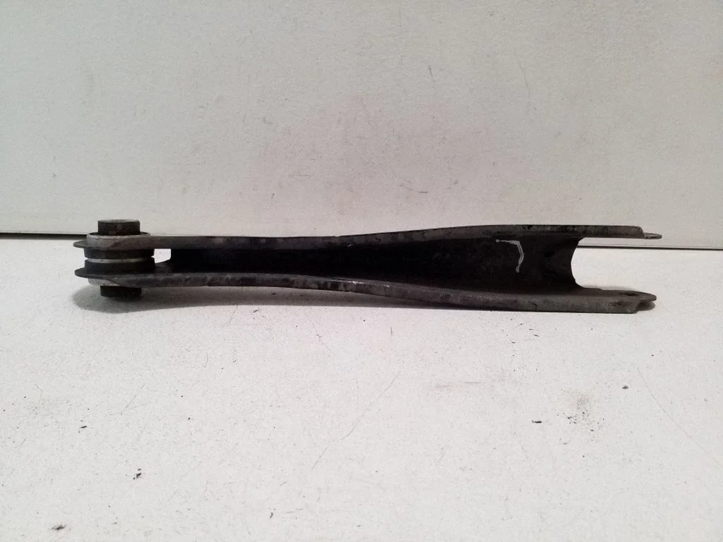 Rear control arm 31360588