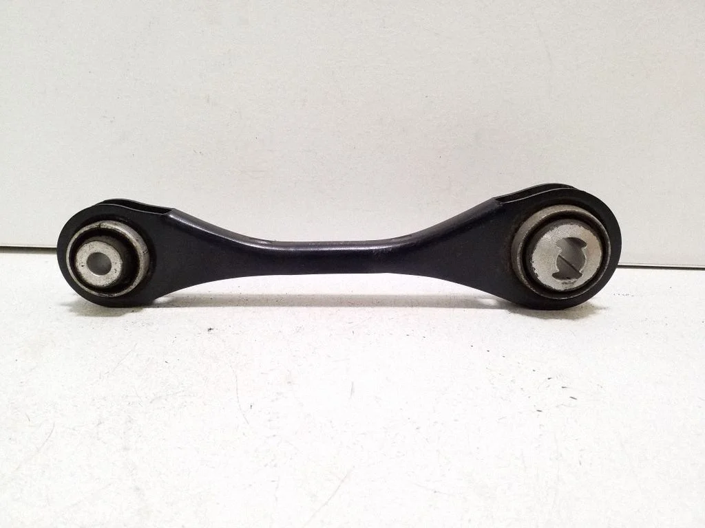 Rear control arm 6878633