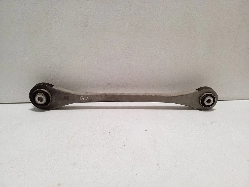Rear control arm 4M0501529Q