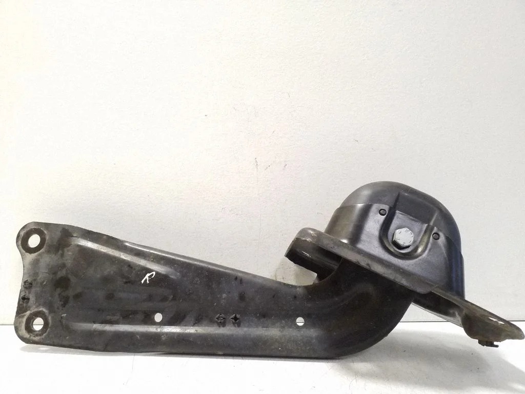 Rear control arm 1K0501476