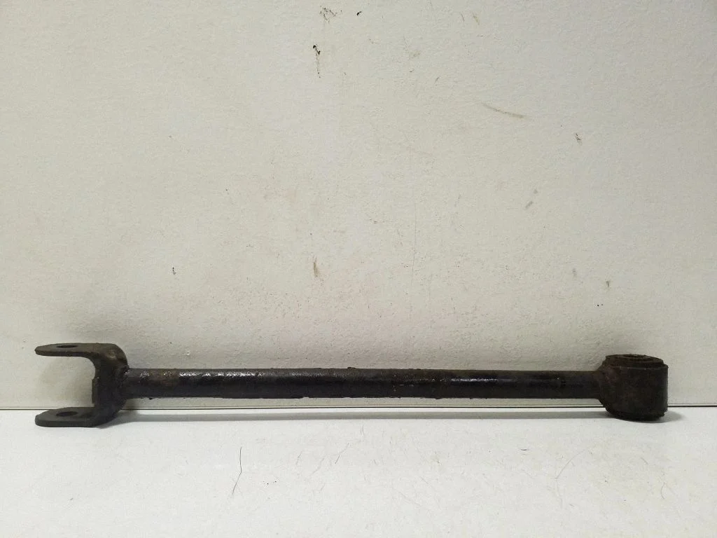 Rear control arm