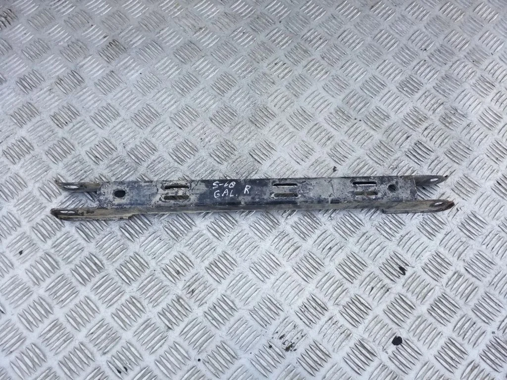 Rear control arm – rear right