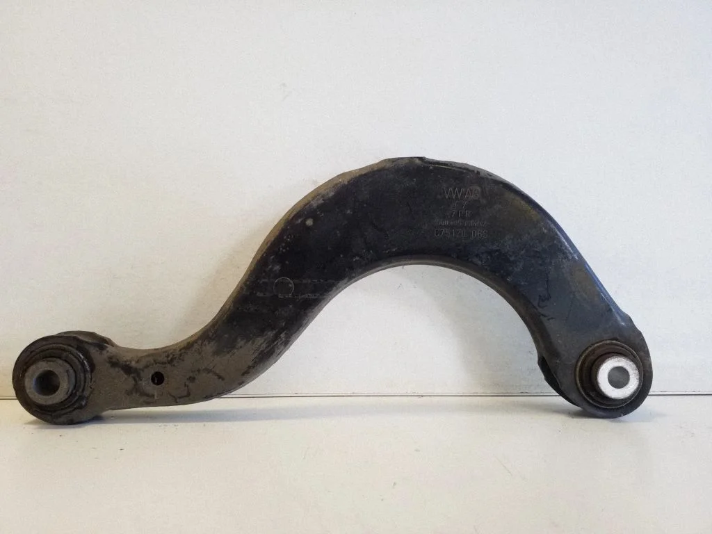 Rear control arm 5Q0505351B