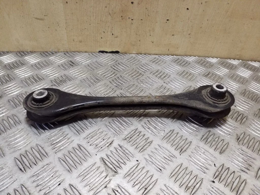 Rear control arm 5Q0501529F