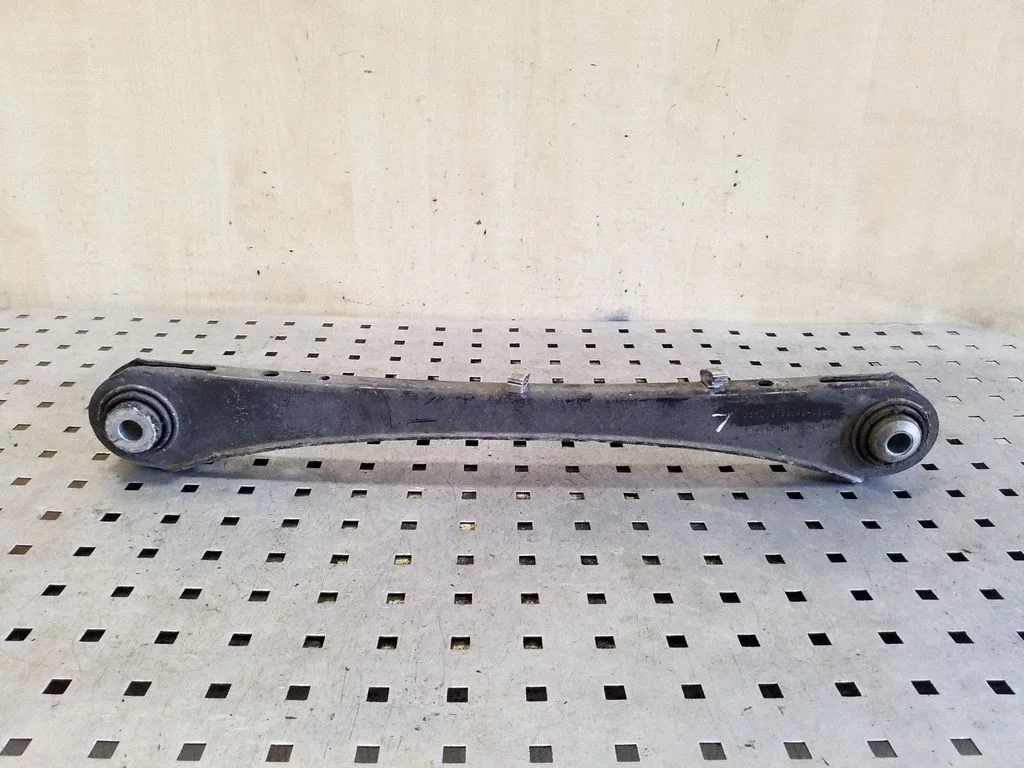 Rear control arm 33306788549