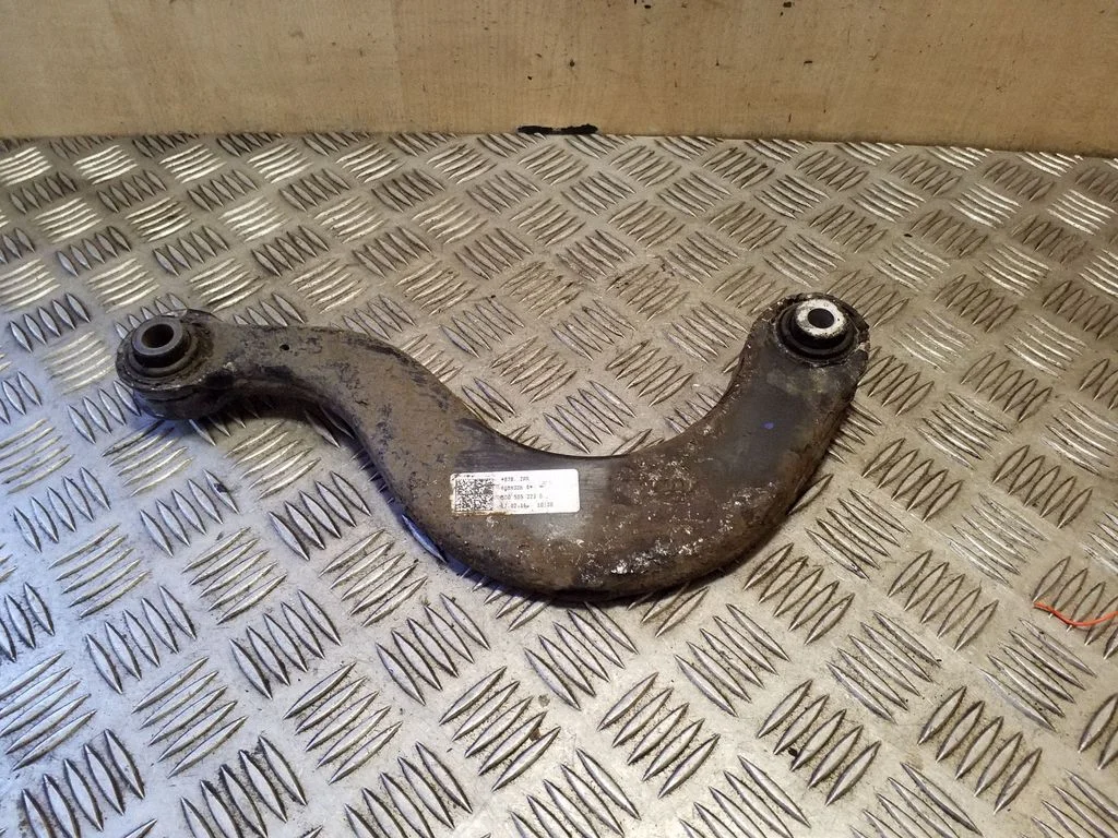 Rear control arm 5Q0505323D