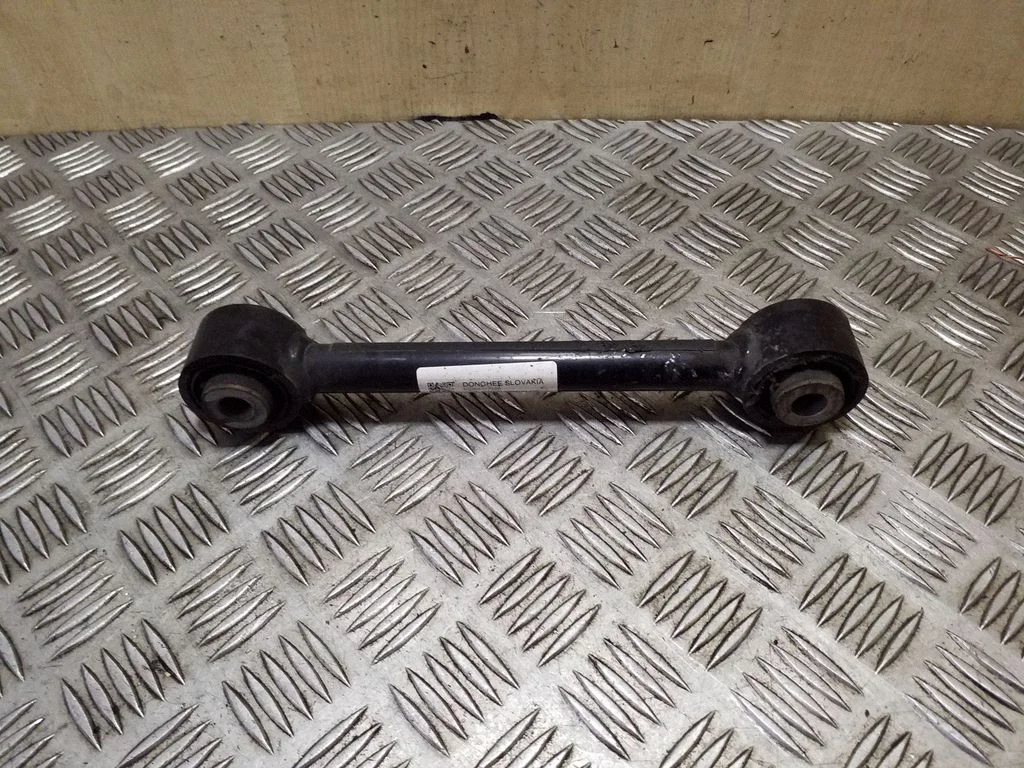 Rear control arm 55250D7000