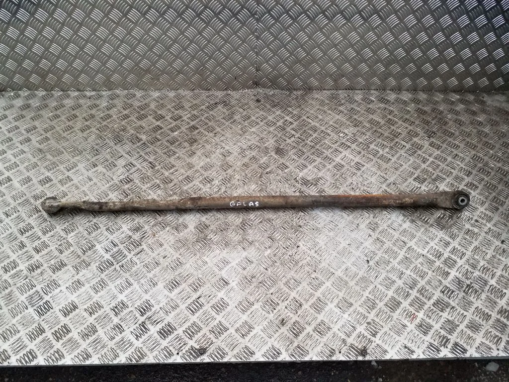 Rear control arm