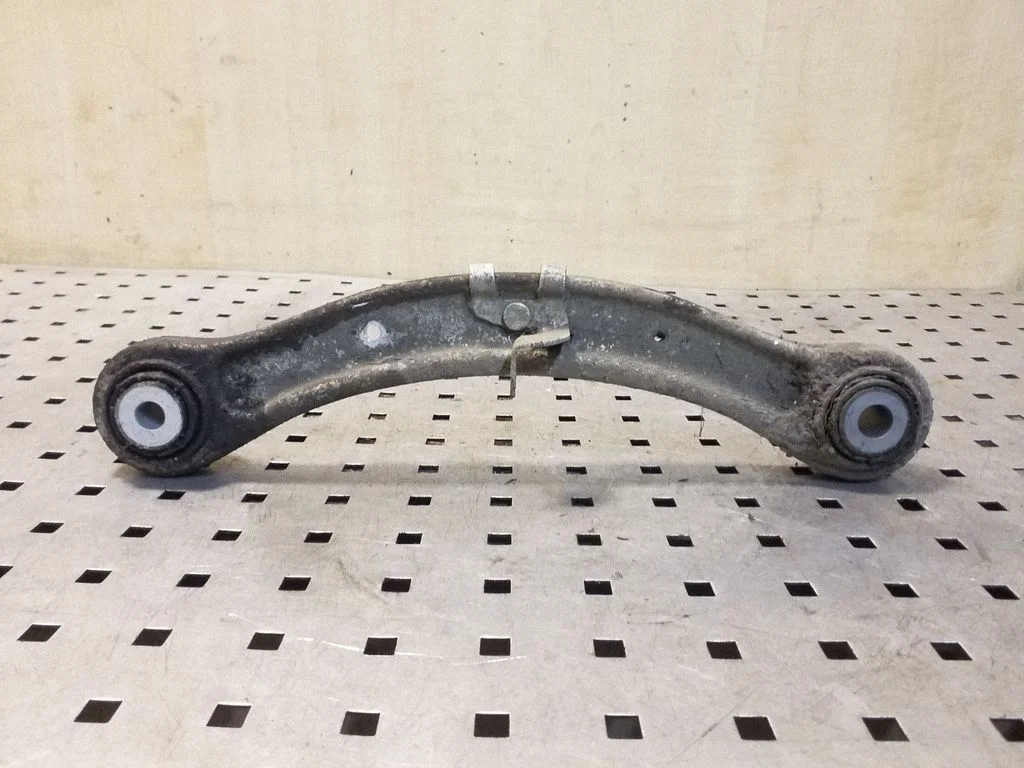 Rear control arm 7L0505375A