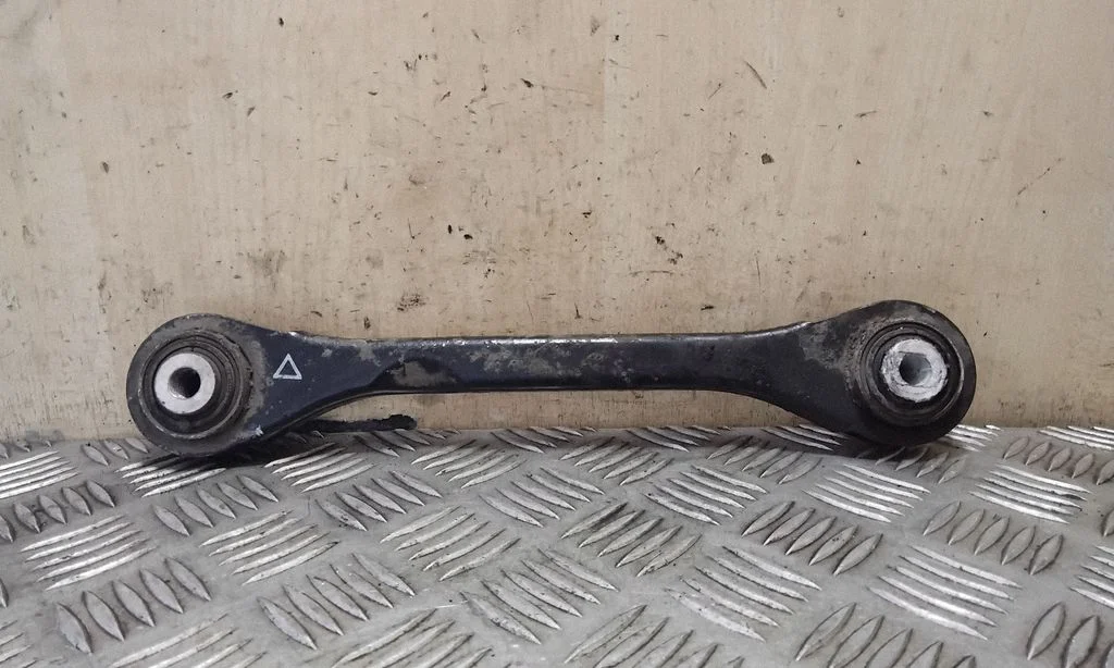 Rear control arm 8K0501529L – Audi A8 S8 D4 4H (2010-2016)