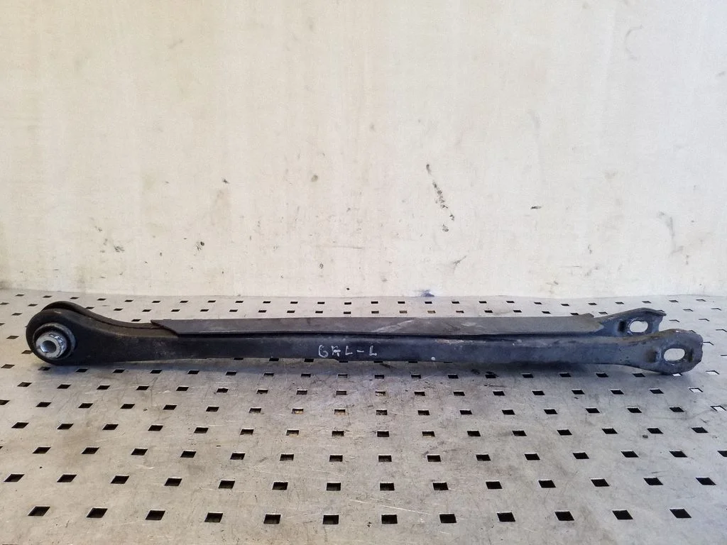 Rear control arm 33323411651